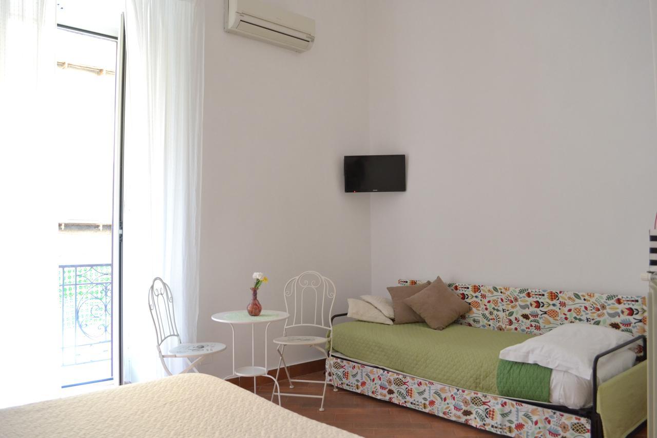 Bed and Breakfast Le Stanze Di Dolly Neapol Exteriér fotografie